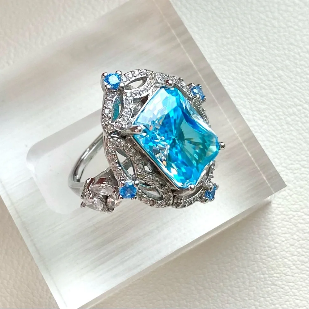 Blue Crystal Halo Ring